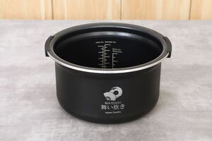 Nồi cơm điện tử áp suất Sharp 1.8 lít KS-TW181V-B
