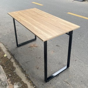 Bàn chân sắt chữ U khung đen AG-01