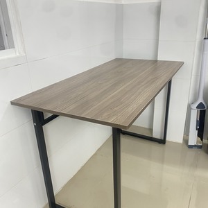 Bàn chân sắt chữ K đen AG-02