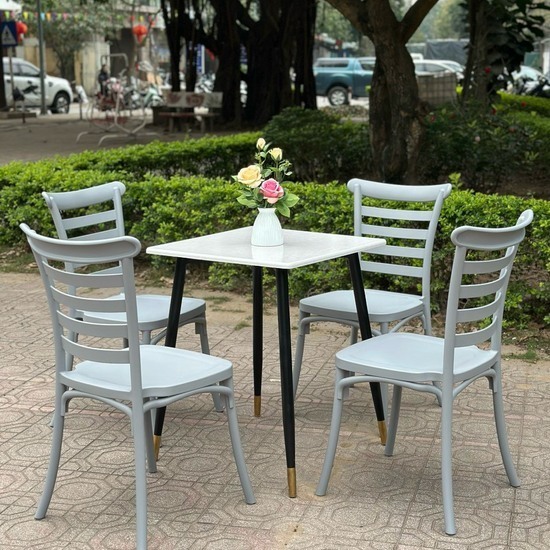 Ghế nhựa nhập khẩu BistroS