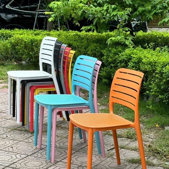Ghế Nhựa Đúc Lưng Sọc Ngang