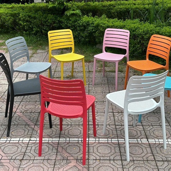 Ghế Nhựa Đúc Lưng Sọc Ngang