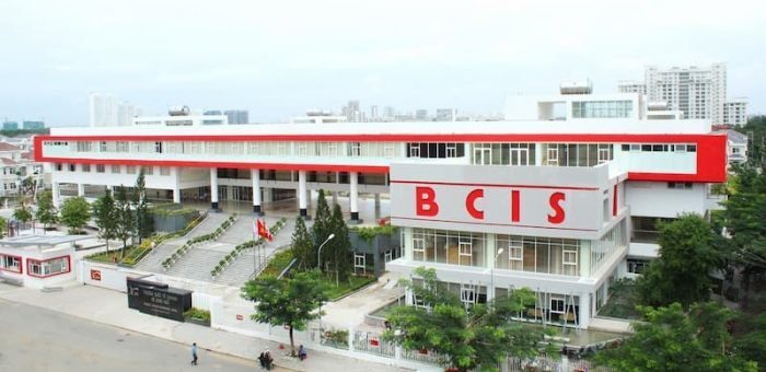 truong-quoc-te-canada-quan-7-scaled