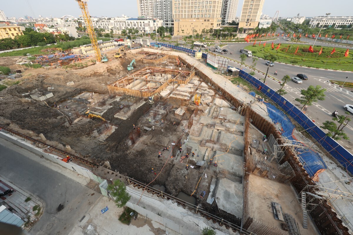 8-se-7483ehfjd7584rg