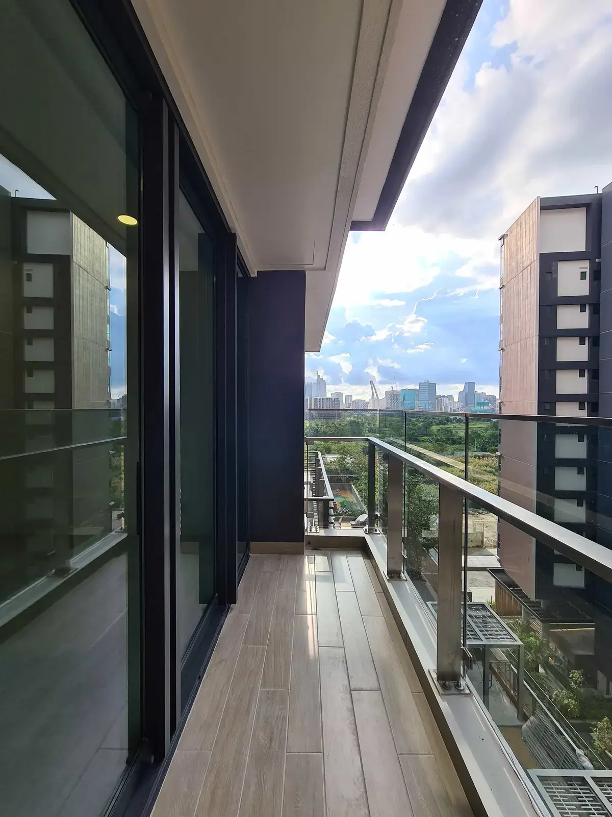 3PN cho thuê nội thất cơ bản The River Thủ Thiêm giá rẻ, nhà mới Quận 2