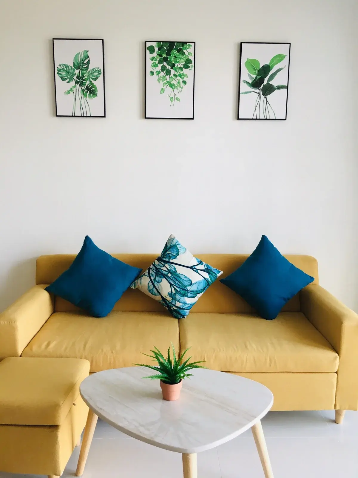 Căn hộ 2pn cho thuê full nội thất giá ưu đãi chỉ 15,5 triệu view thoáng The Sun Avenue