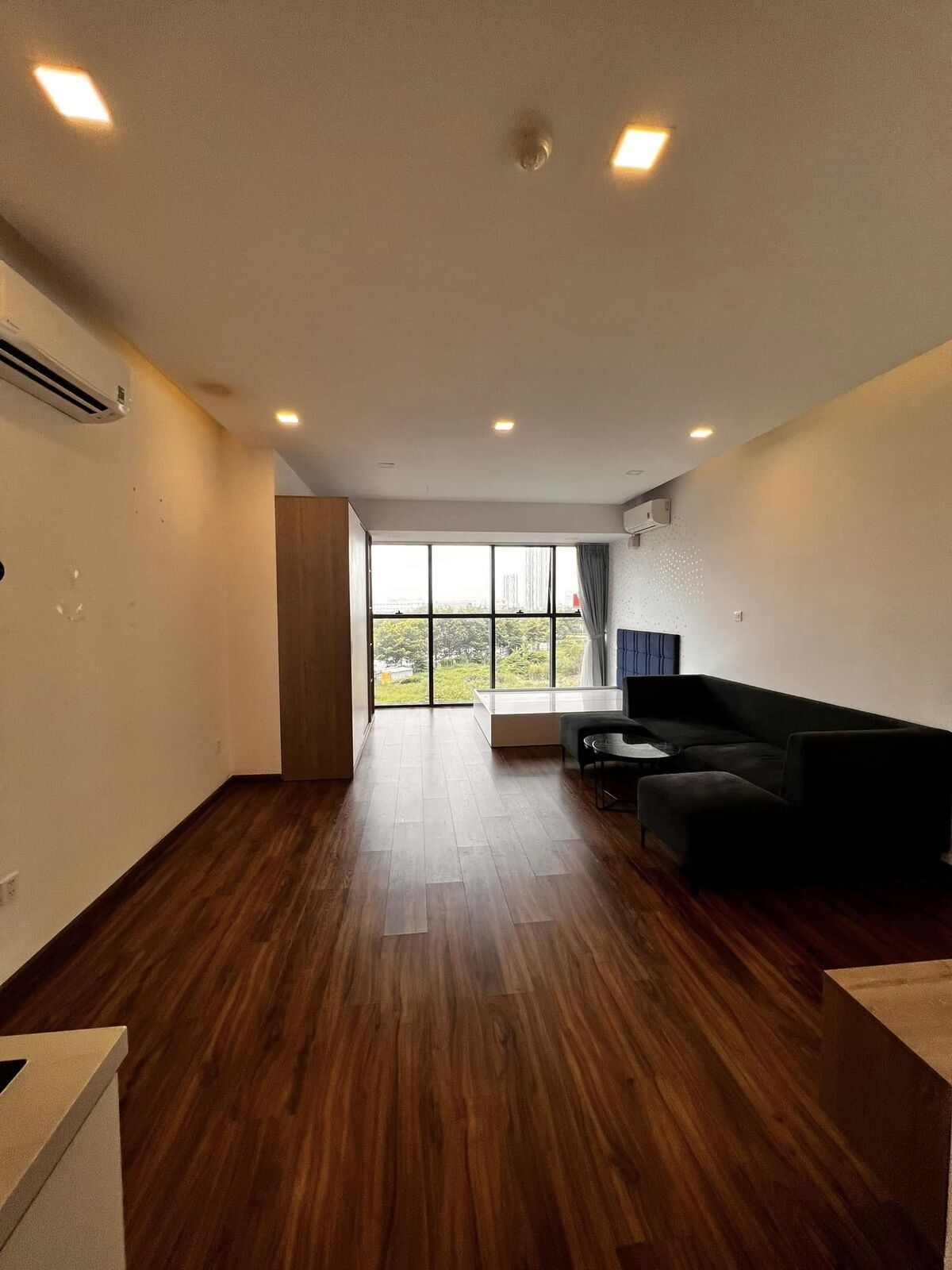 Chuyển nhượng officetel 44m2 có sẵn nội thất để ở 2,6 tỷ vị trí trung tâm