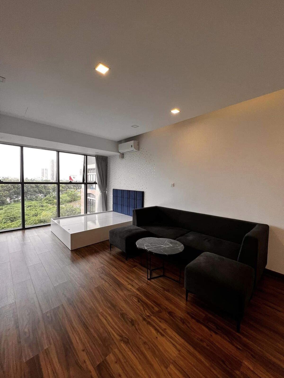 Chuyển nhượng officetel 44m2 có sẵn nội thất để ở 2,6 tỷ vị trí trung tâm