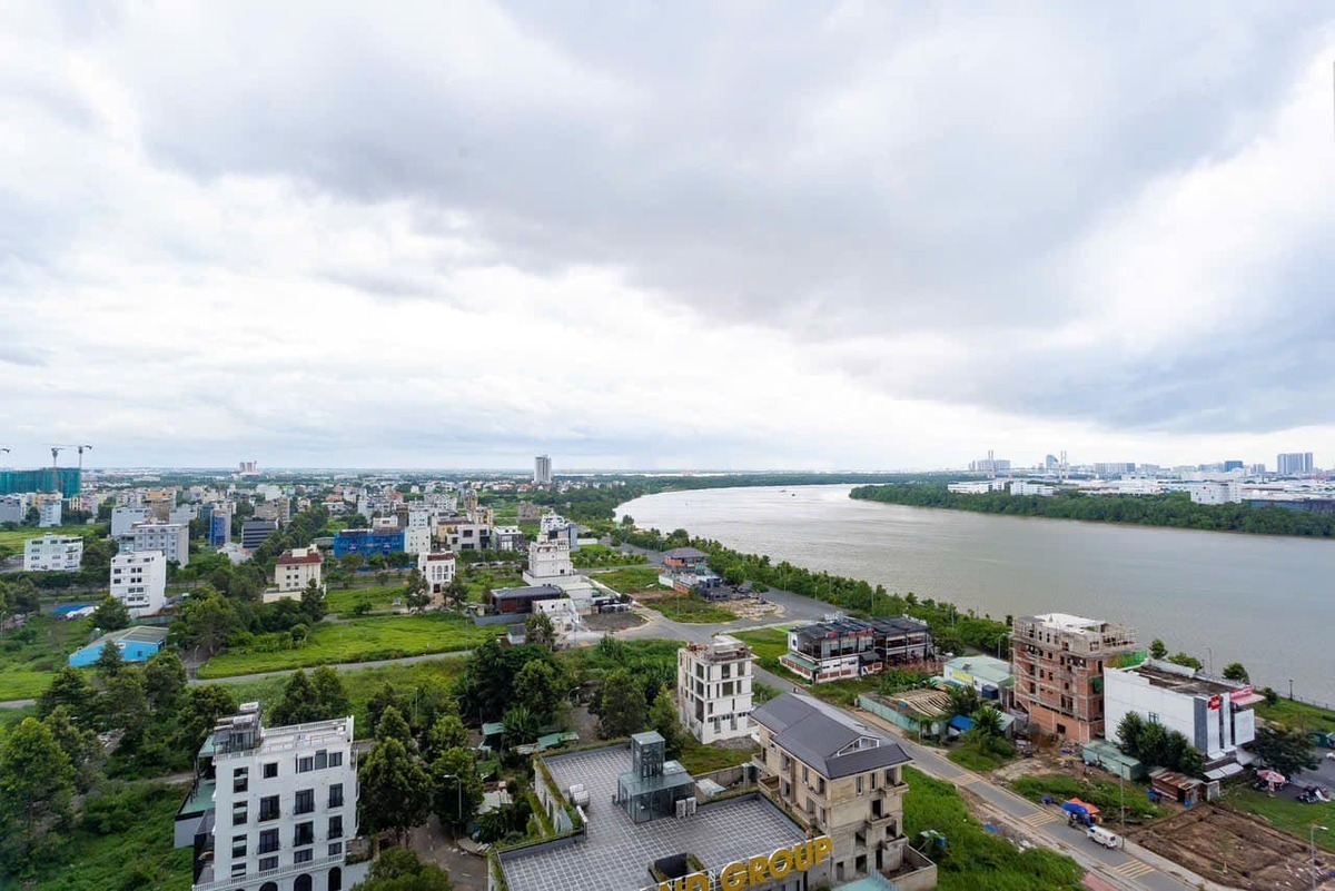 Cho thuê căn hộ 2PN Nội thất cơ bản căn góc dự án One Verandah Quận 2