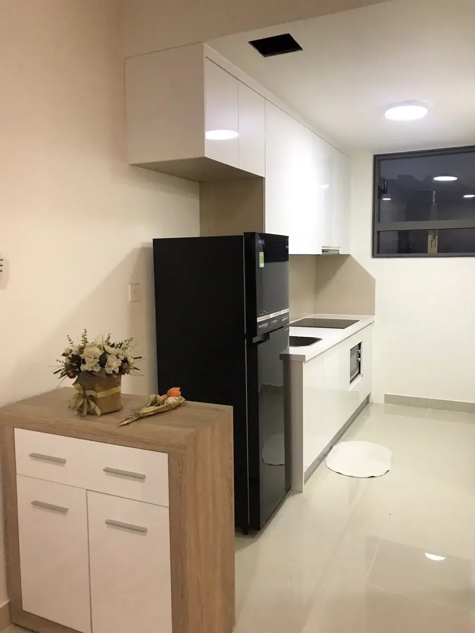 Căn hộ cho thuê 1pn giá 13 triệu đầy đủ nội thất 51m2 The Sun Avenue