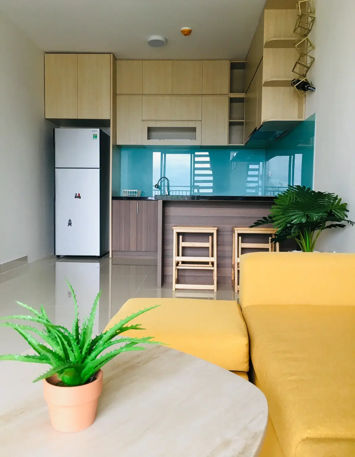 Căn hộ 2pn cho thuê full nội thất giá ưu đãi chỉ 15,5 triệu view thoáng The Sun Avenue