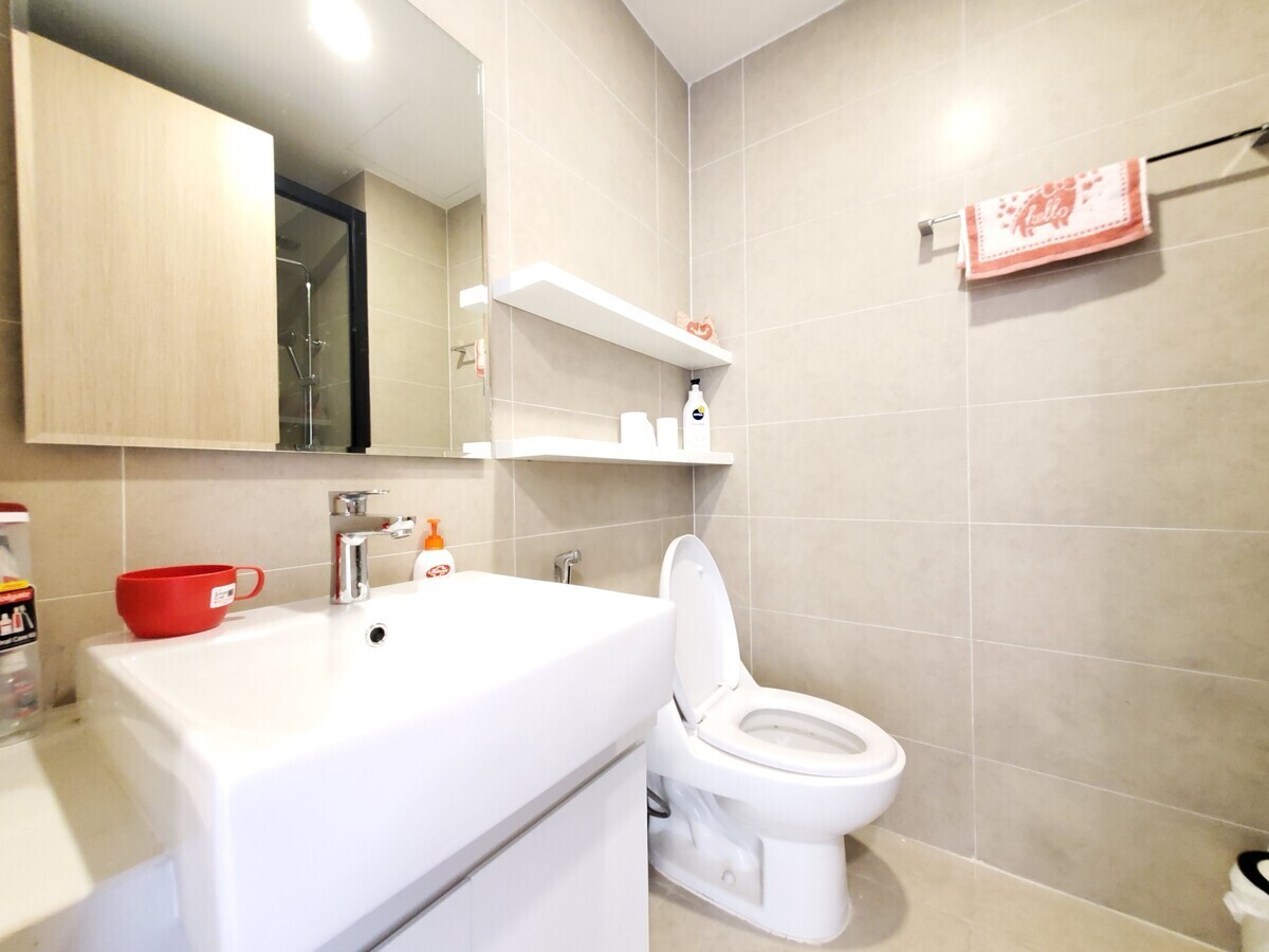 Cho thuê căn hộ 1pn +1 The Sun Avenue giá cực tốt 13,5 triệu 56m2