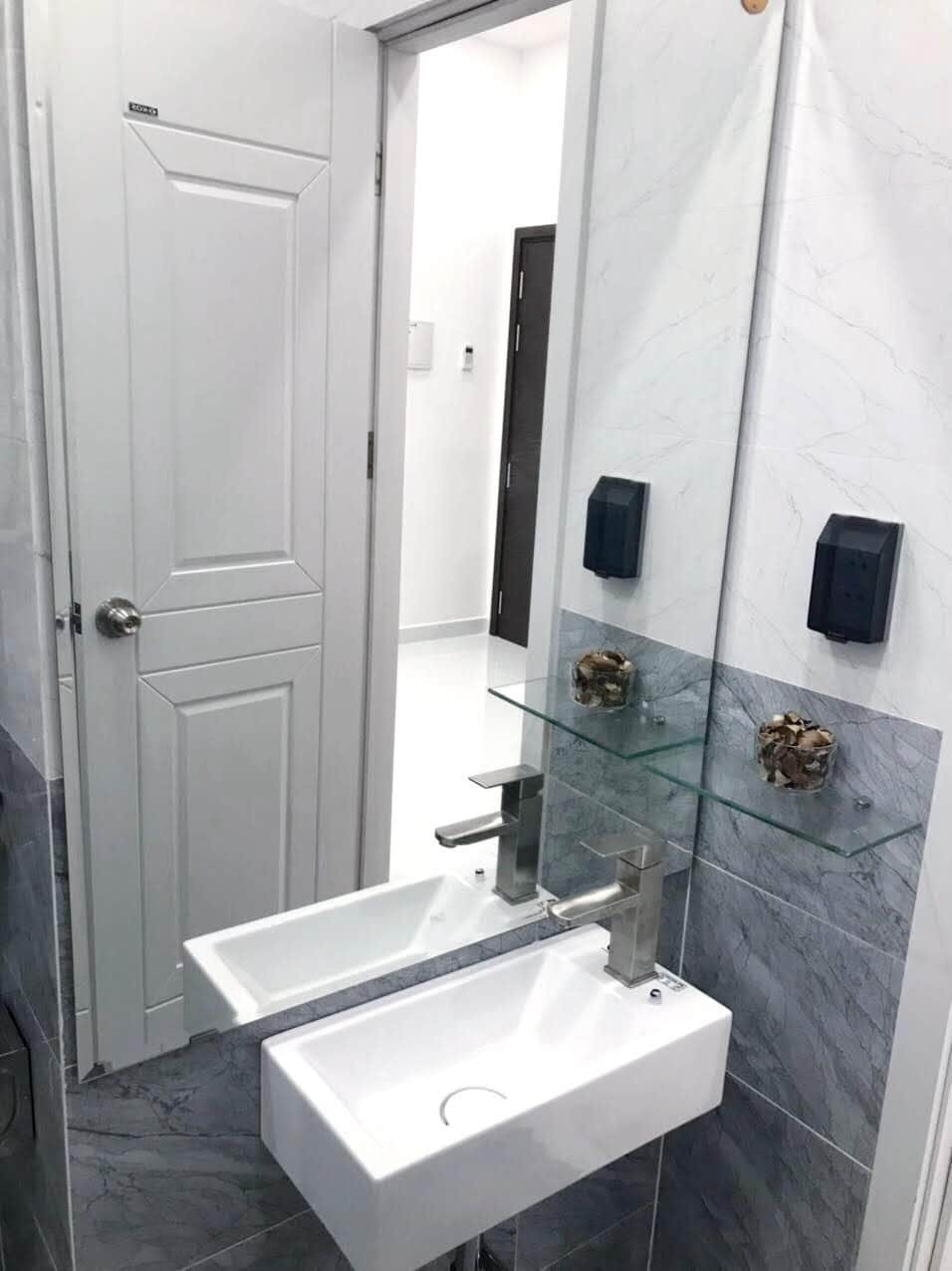 The Sun Avenue cho thuê studio full nội thất 41m2 tháp trung tâm