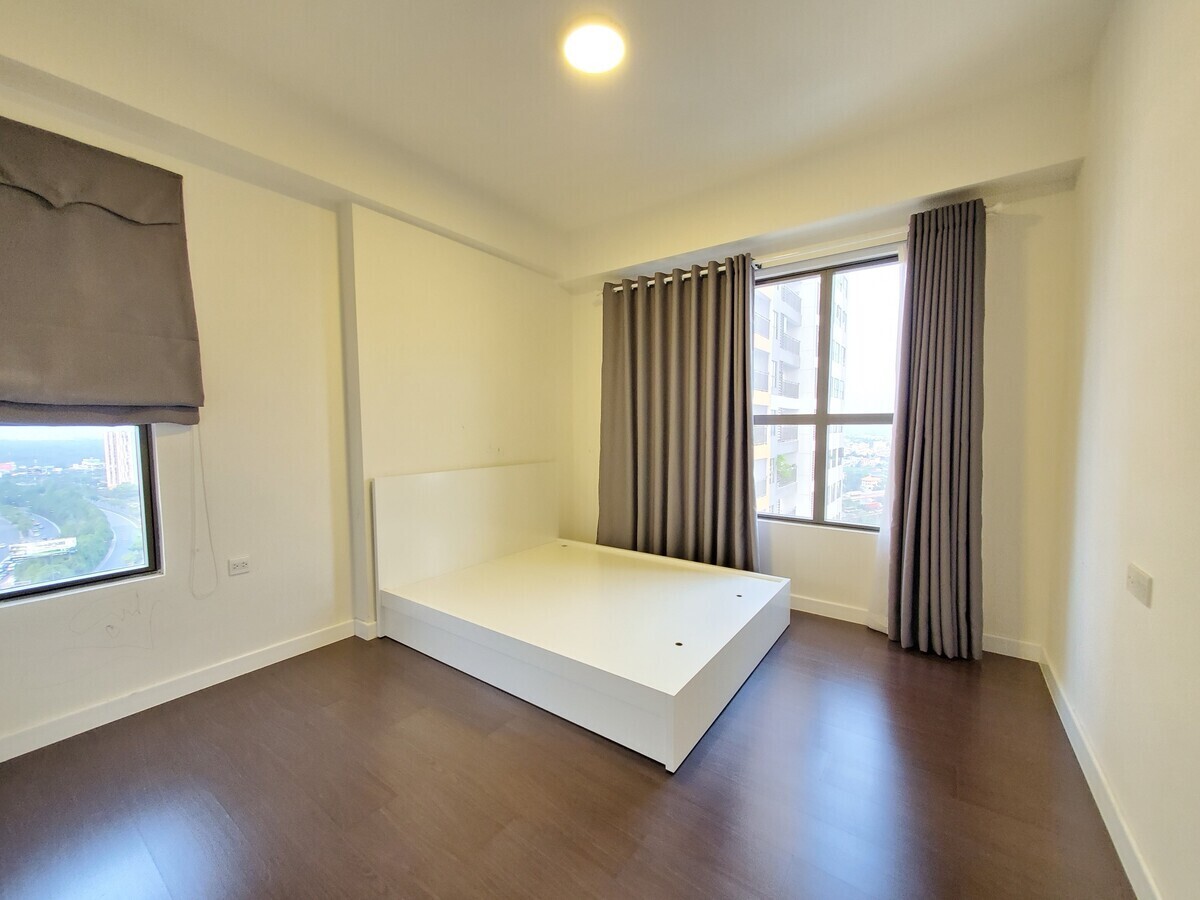 Chuyển nhượng 3 phòng ngủ giá 6,7 tỷ căn góc view tầng cao 96m2