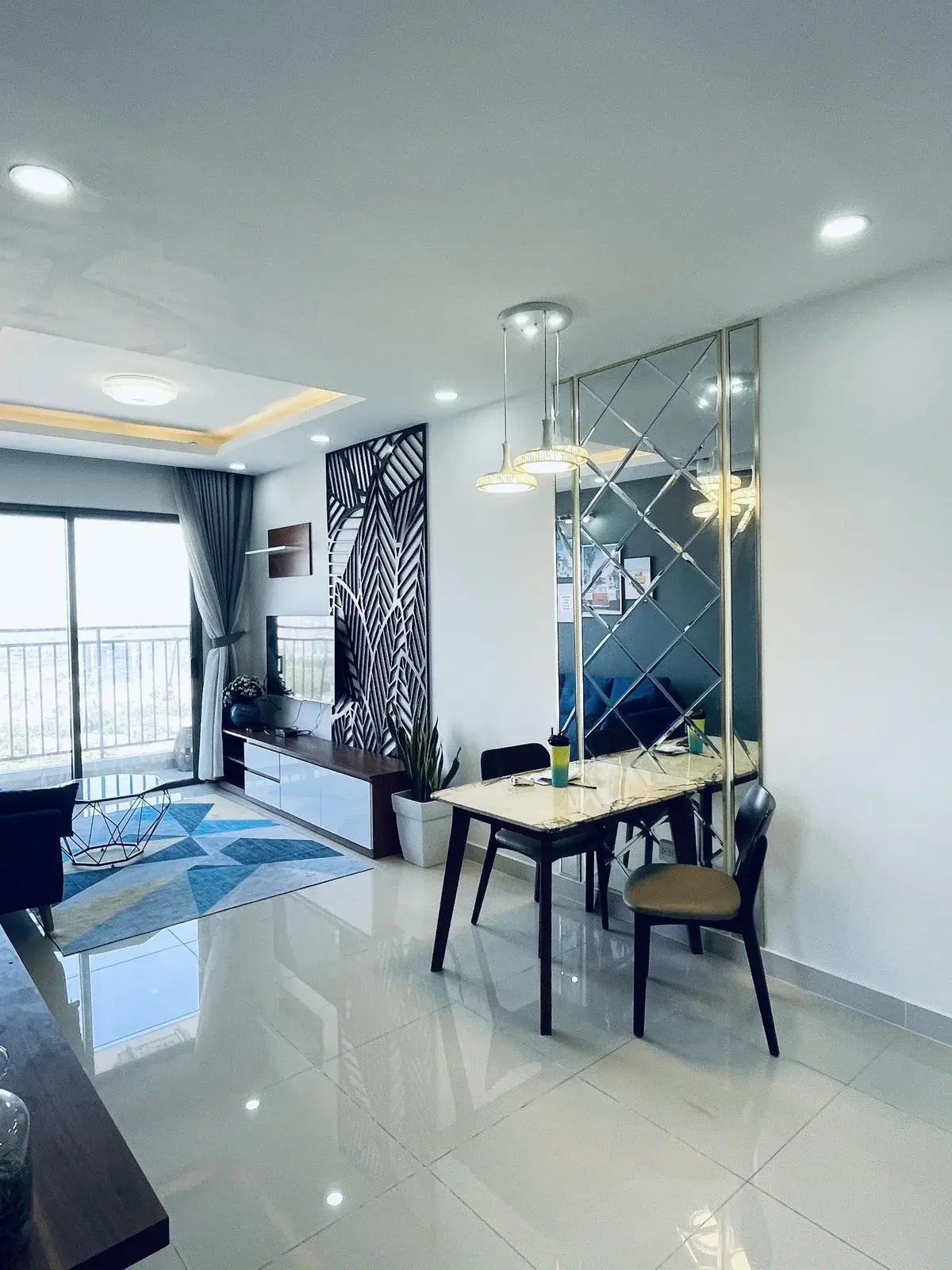 Bán Căn Hộ 01 Phòng Ngủ Full nội thất Siêu rẻ Tại The Sun Avenue Quận 2