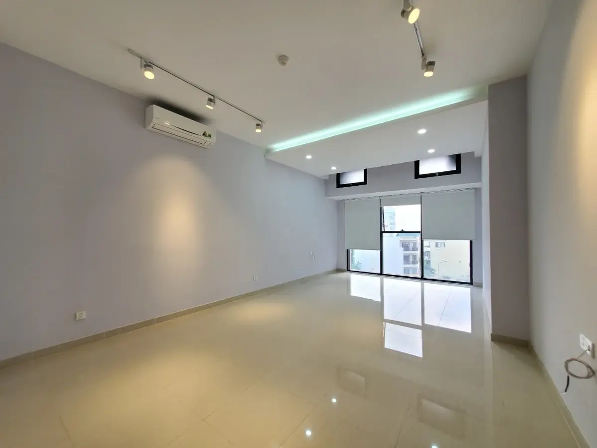 Cho thuê Officetel 48m2 Nội thất cơ bản dạng suốt The Sun Avenue 28 Mai Chí Thọ