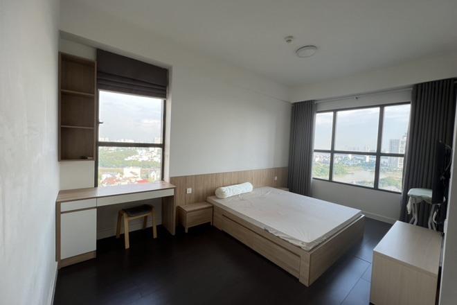 Chuyển nhượng 3PN giá 7,3 tỷ nội thất đầy đủ The Sun Avenue 105m2