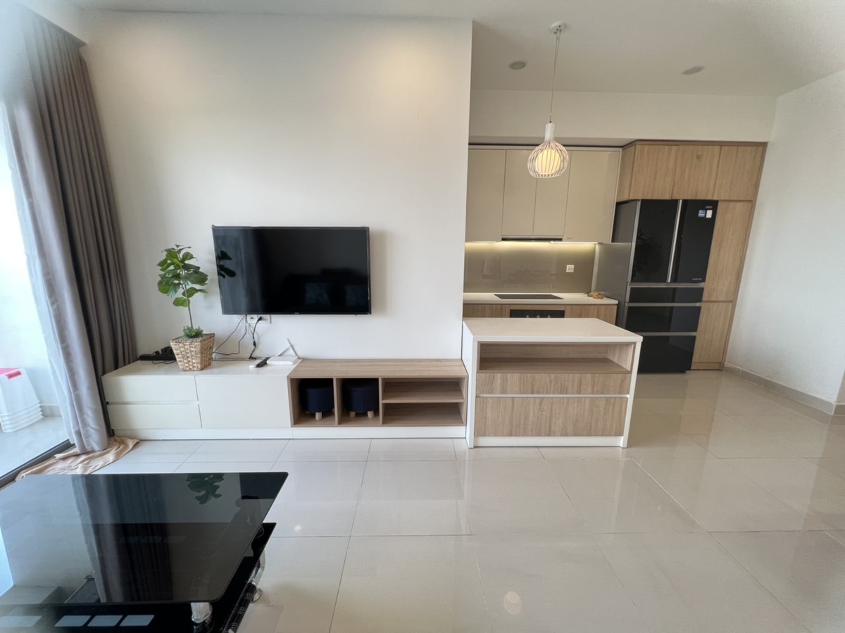 Chuyển nhượng 3PN giá 7,3 tỷ nội thất đầy đủ The Sun Avenue 105m2