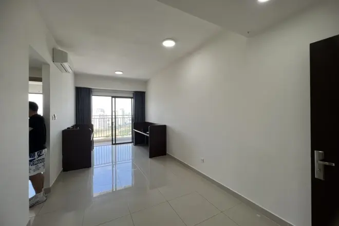 Văn phòng 51m2 có ngăn 1 phòng riêng cho thuê 13 triệu/tháng có ban công