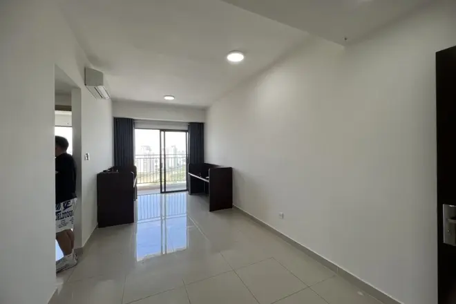 Văn phòng 51m2 có ngăn 1 phòng riêng cho thuê 13 triệu/tháng có ban công