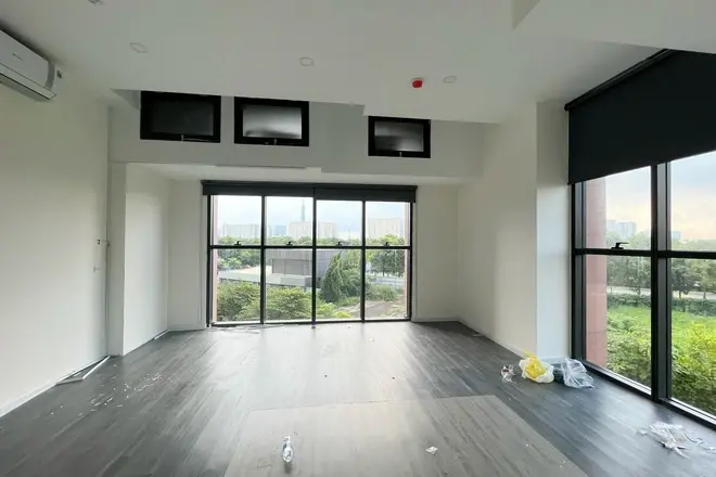 Cho thuê văn phòng 51m2 giá 13 triệu vị trí căn góc yên tĩnh sàn gỗ đẹp