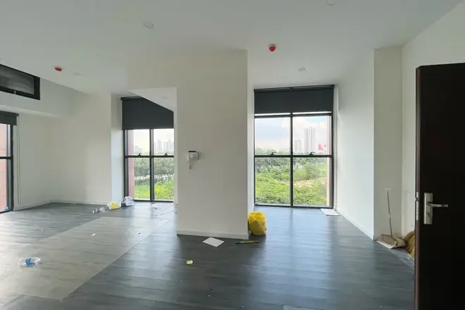 Cho thuê văn phòng 51m2 giá 13 triệu vị trí căn góc yên tĩnh sàn gỗ đẹp