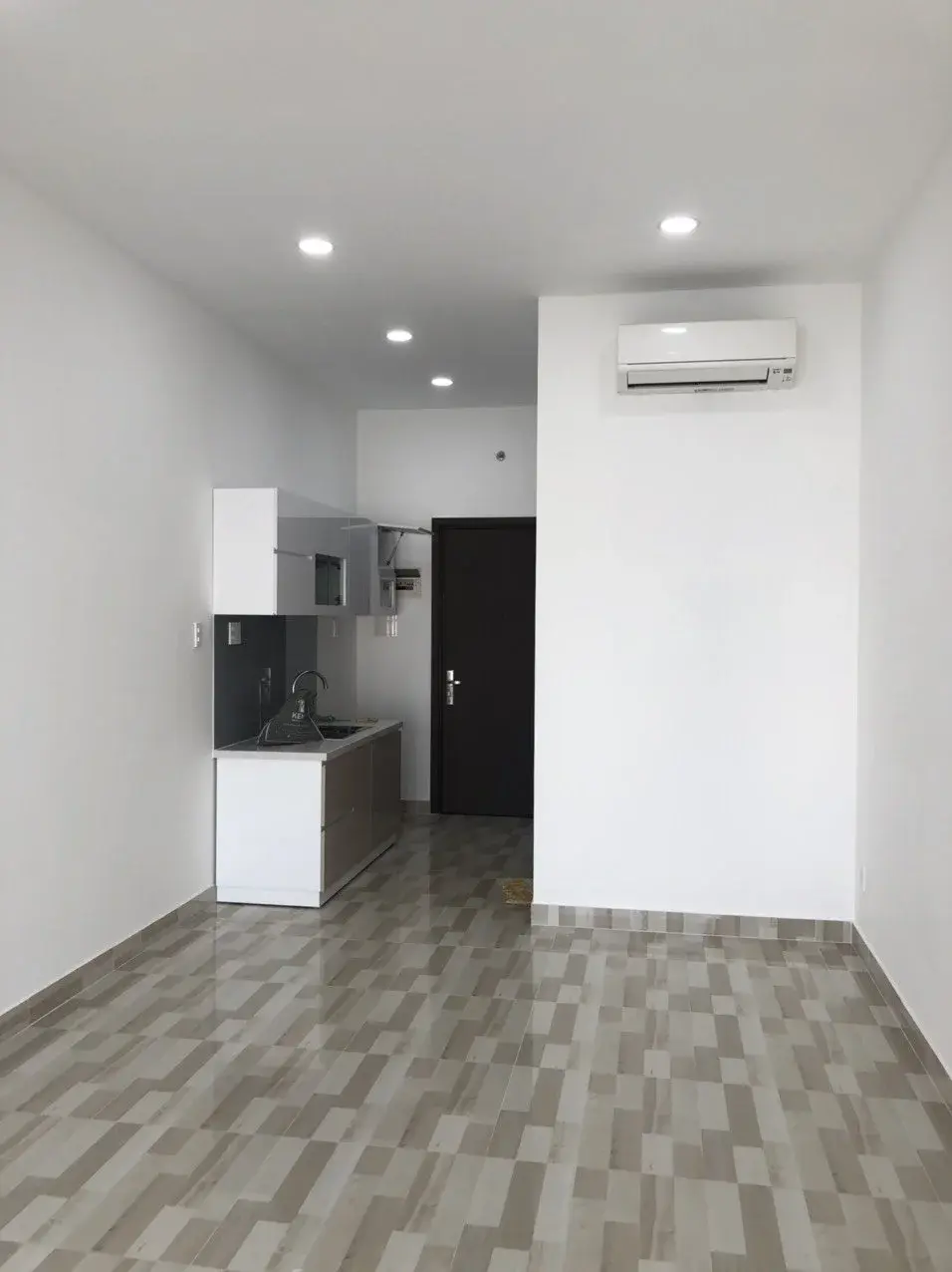 Officetel để ở và làm việc giá 8 triệu diện tích 35m2 nhà sạch sẽ đẹp