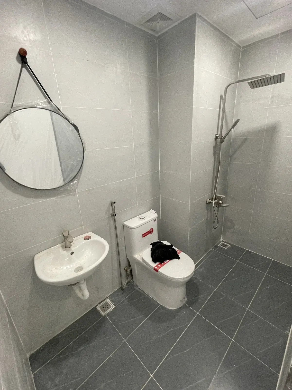 Văn phòng The Sun Avenue 37m2 cho thuê giá 9,5 triệu có ban công mát mẻ