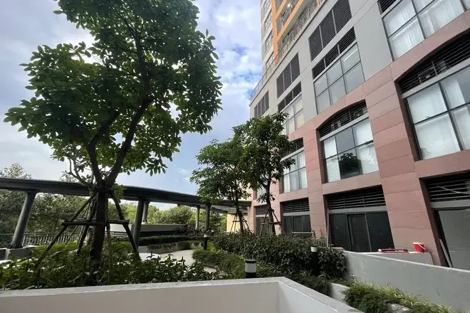 Văn phòng The Sun Avenue 37m2 cho thuê giá 9,5 triệu có ban công mát mẻ