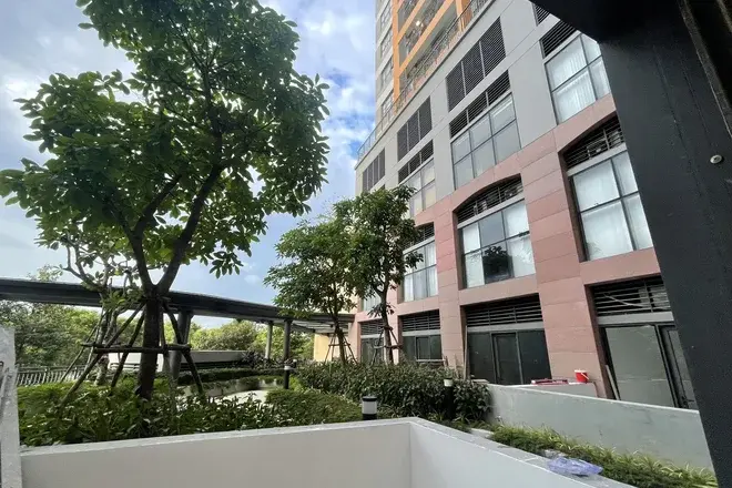 Văn phòng The Sun Avenue 37m2 cho thuê giá 9,5 triệu có ban công mát mẻ