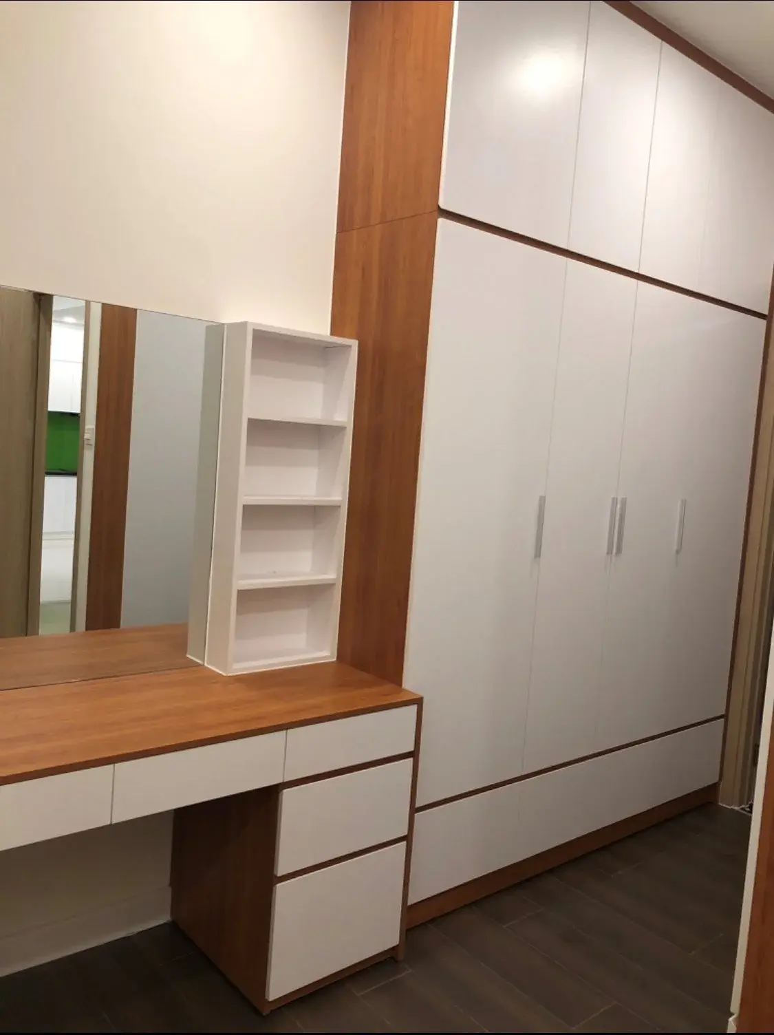 Cho thuê căn hộ 2pn nội thất dính tường giá 14 triệu 75m2 tầng cao mát