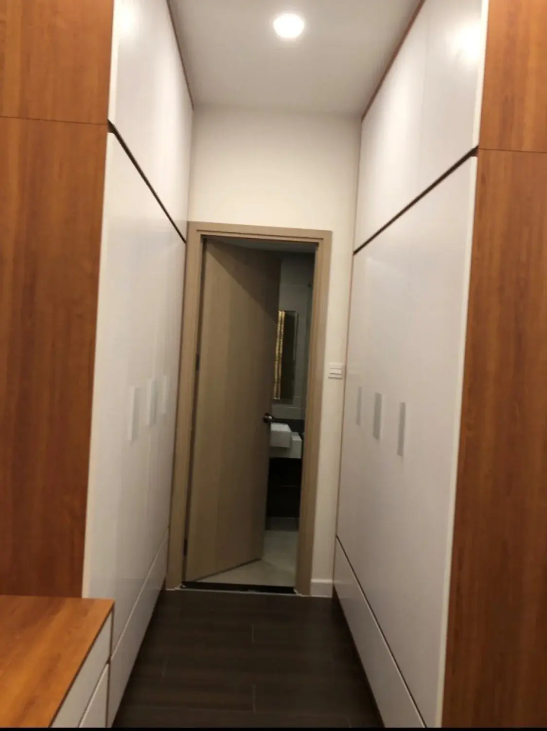 Cho thuê căn hộ 2pn nội thất dính tường giá 14 triệu 75m2 tầng cao mát