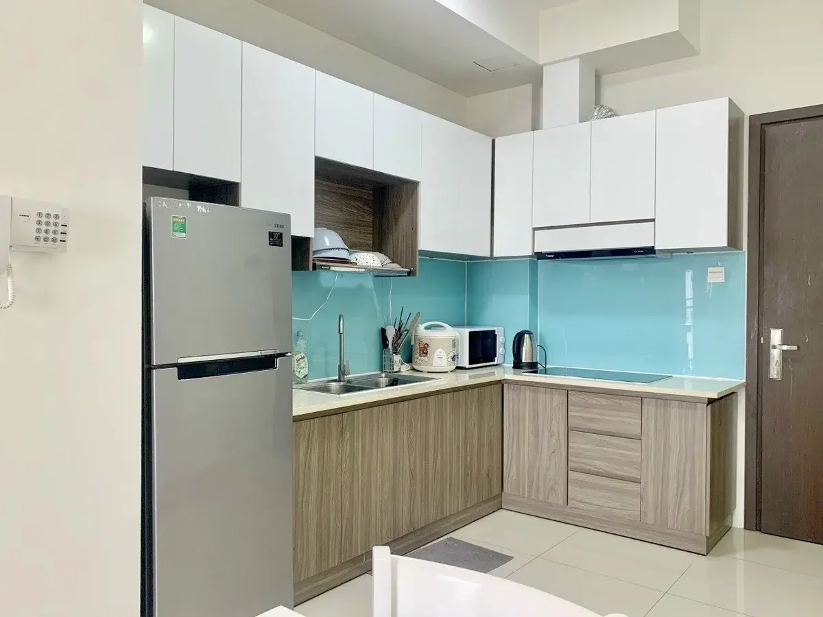 Mua bán căn hộ 1pn+1 The Sun Avenue giá 5 tỷ nội thất đầy đủ view sông mát