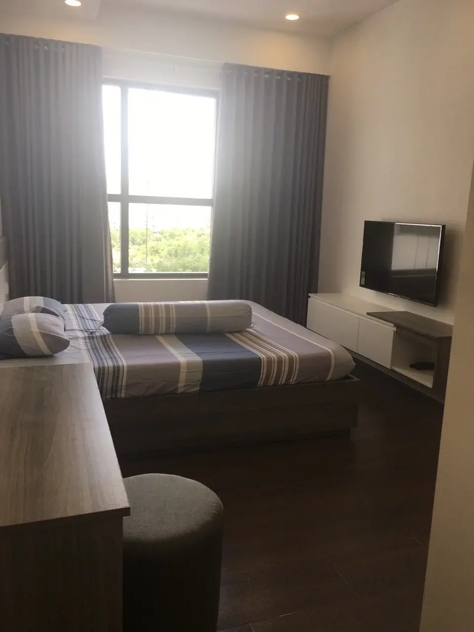 Căn hộ 2 phòng ngủ full nội thất cho thuê giá TỐT 14,5 triệu/ tháng The Sun Avenue