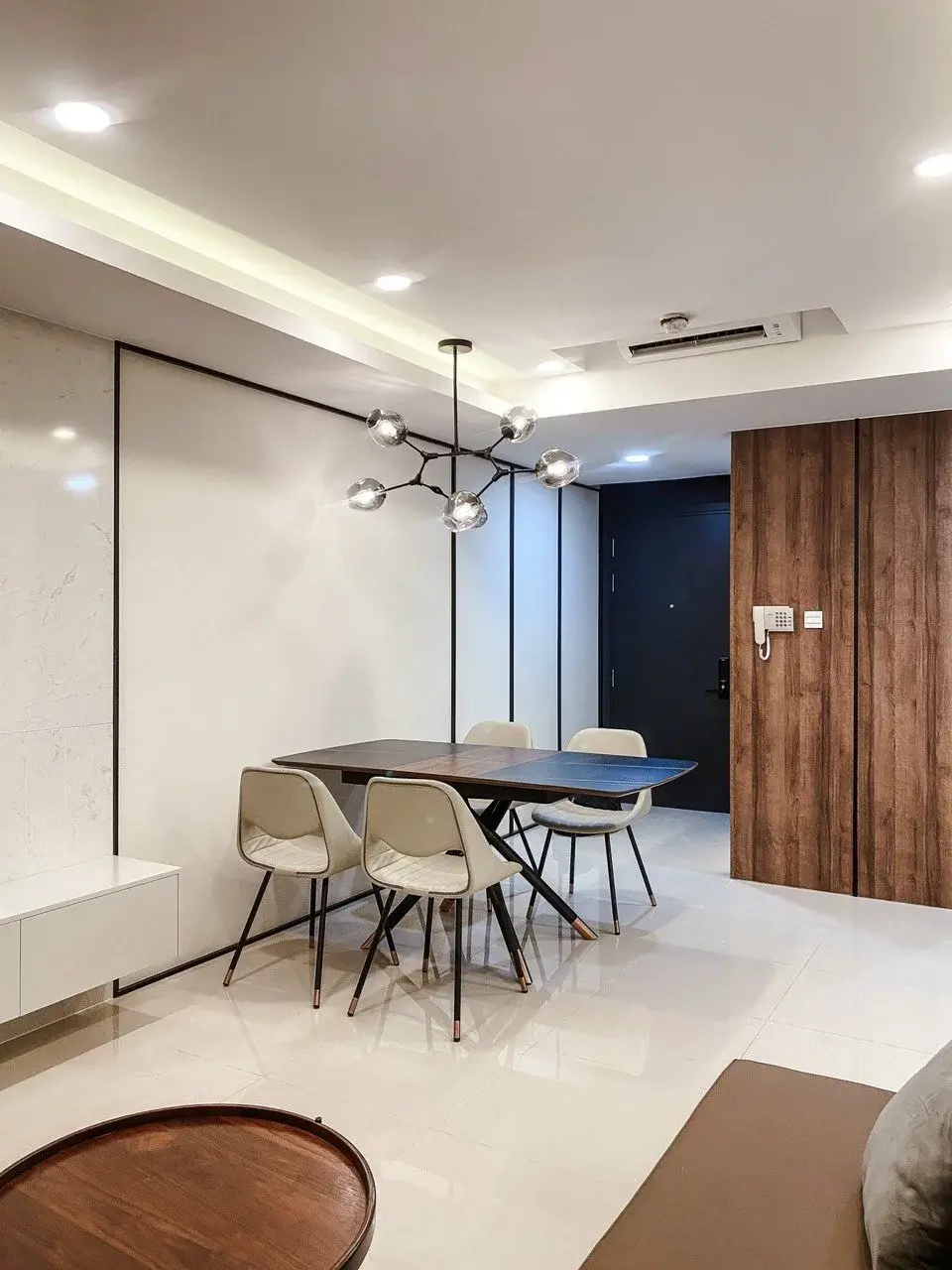 Bán căn 3pn thiết kế 3pn 2wc giá 6,7 tỷ bao hết nội thất decor full đồ dùng - The Sun Avenue