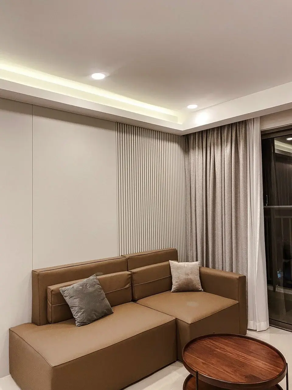 Bán căn 3pn thiết kế 3pn 2wc giá 6,7 tỷ bao hết nội thất decor full đồ dùng - The Sun Avenue