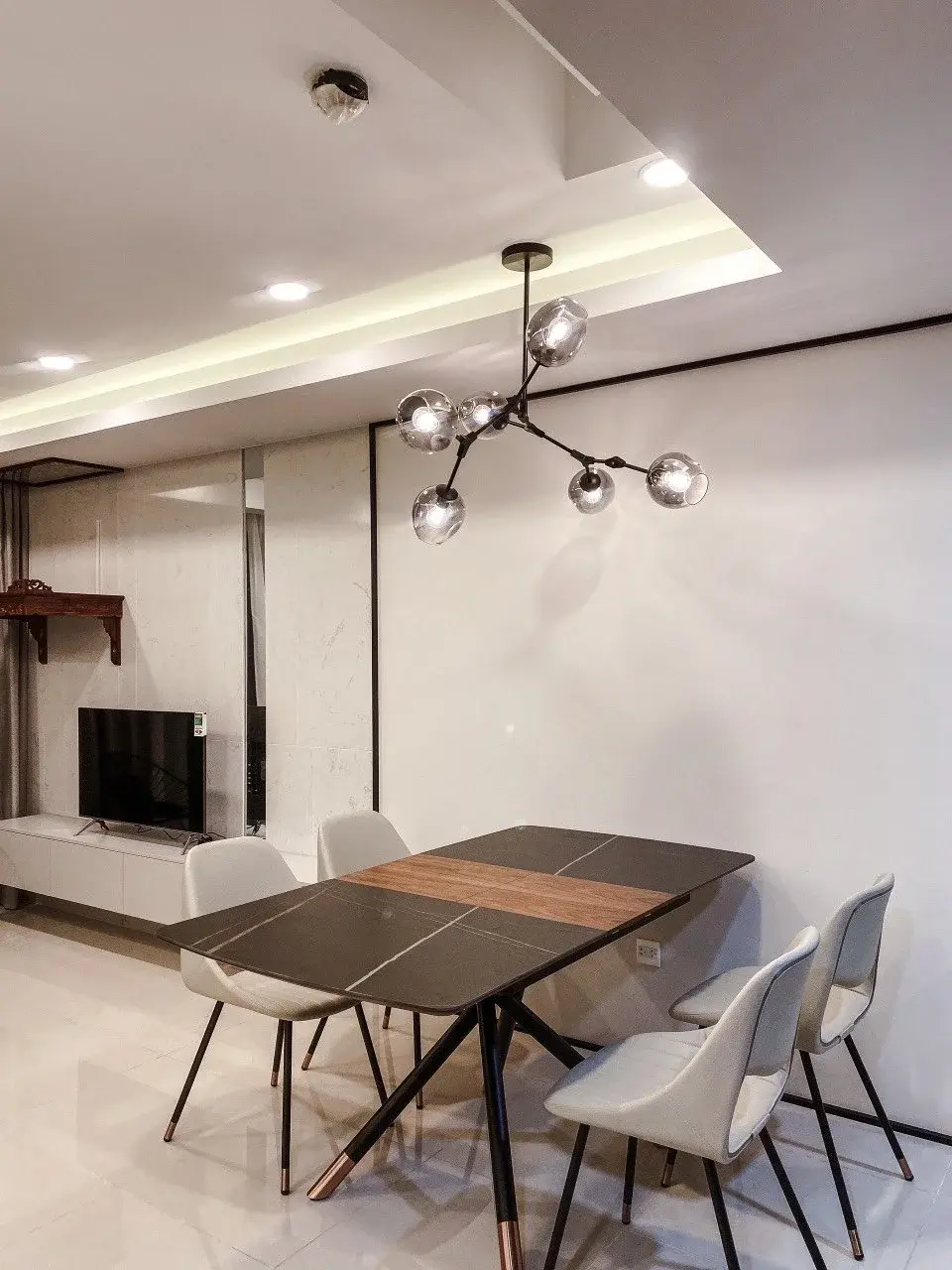 Bán căn 3pn thiết kế 3pn 2wc giá 6,7 tỷ bao hết nội thất decor full đồ dùng - The Sun Avenue