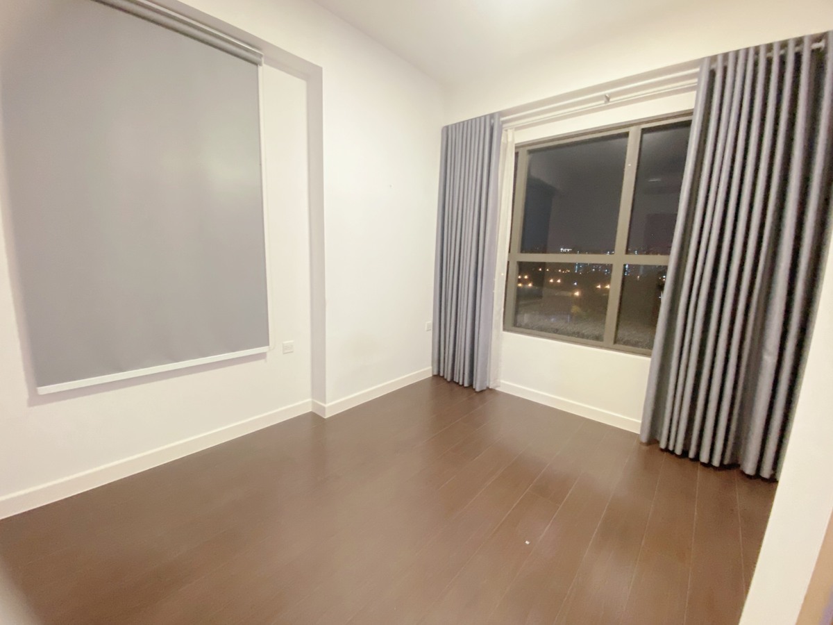 The Sun Avenue cho thuê 3pn nội thất cơ bản 16 triệu 89m2