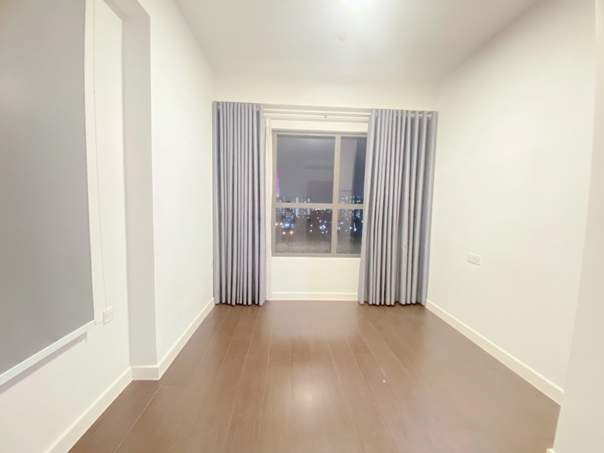 The Sun Avenue cho thuê 3pn nội thất cơ bản 16 triệu 89m2