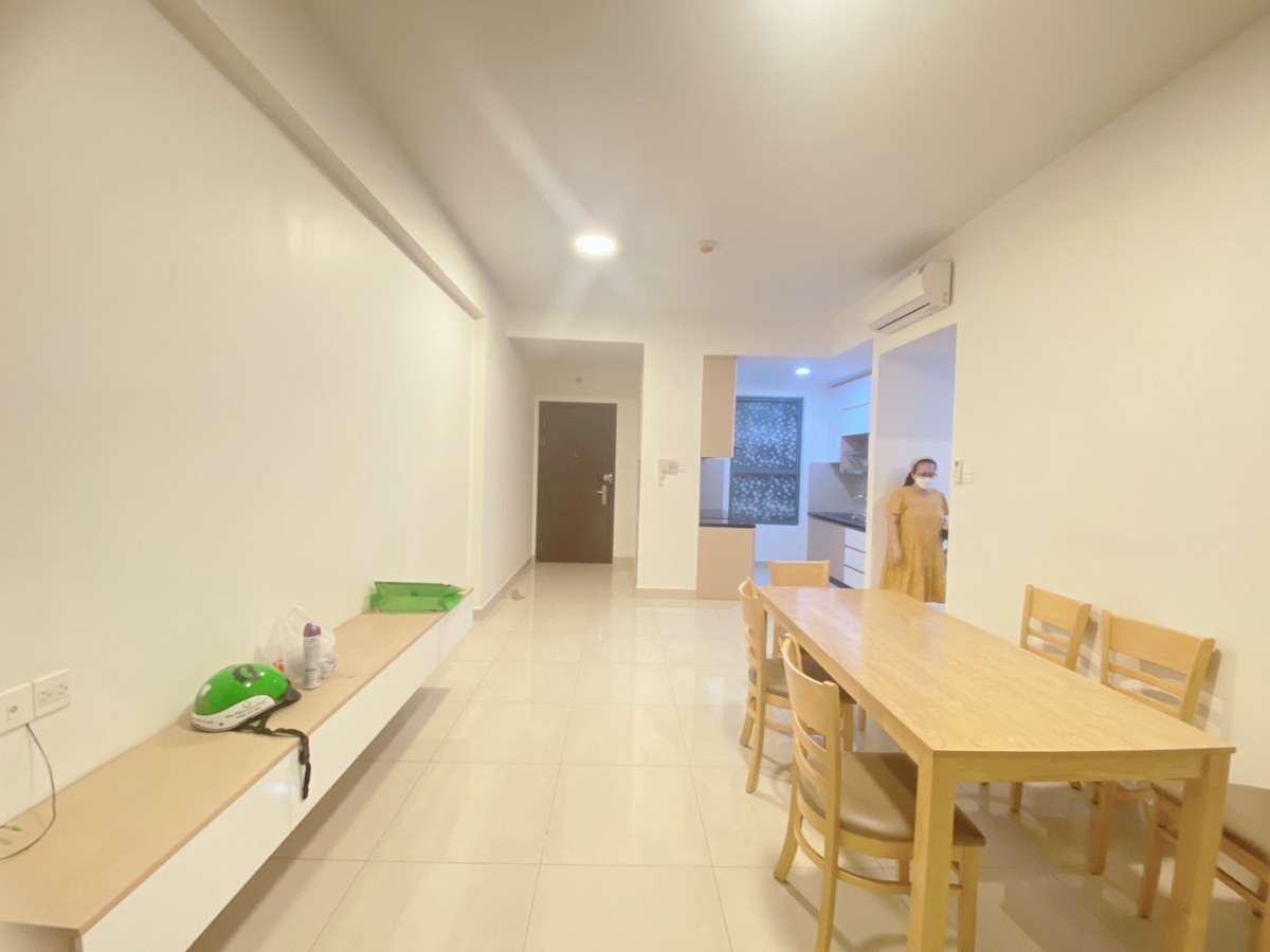 The Sun Avenue cho thuê 3pn nội thất cơ bản 16 triệu 89m2