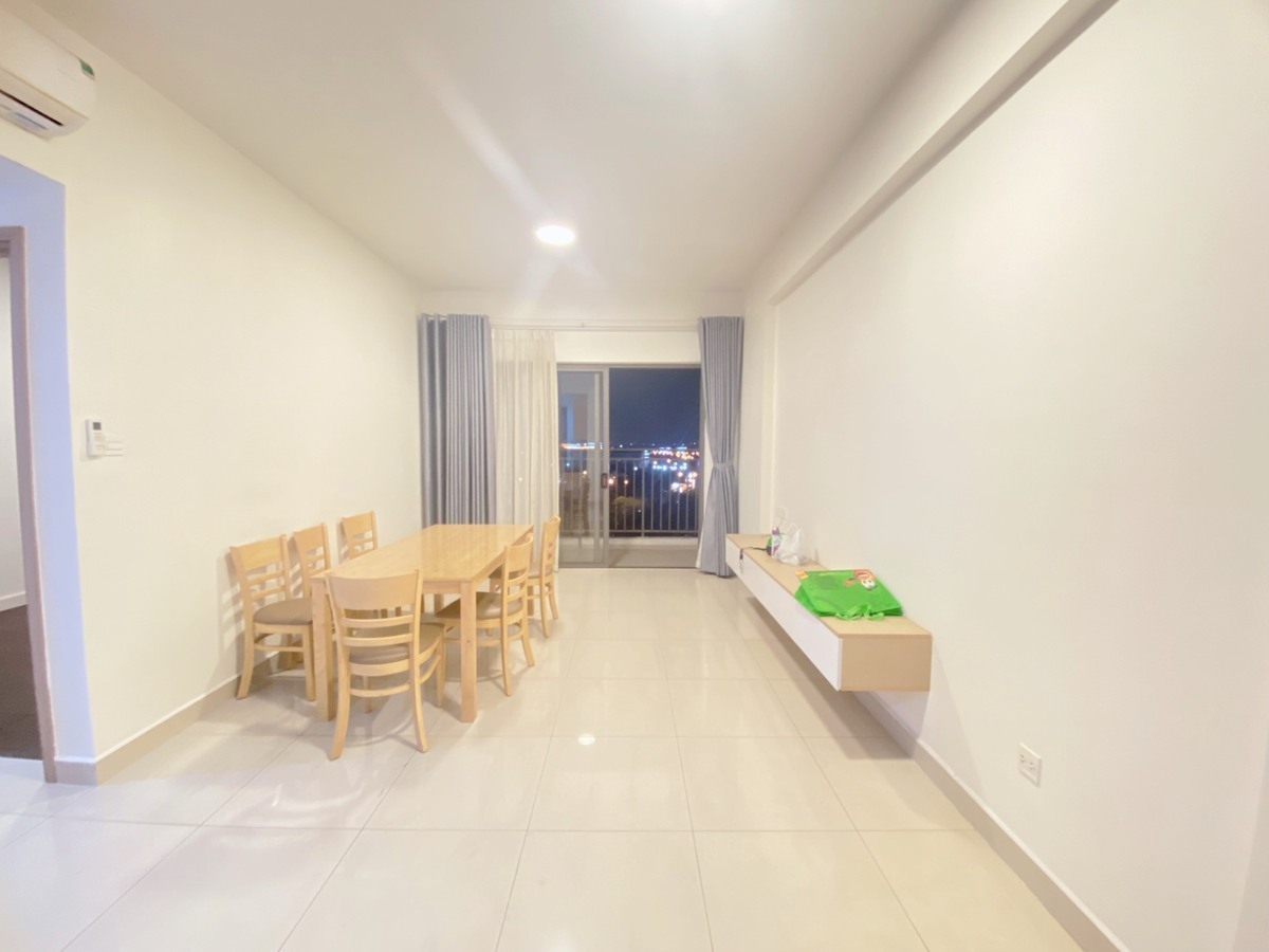 The Sun Avenue cho thuê 3pn nội thất cơ bản 16 triệu 89m2