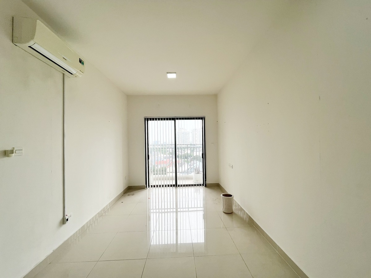 Bán căn officetel 3 tỷ nội thất cơ bản căn góc yên tĩnh 51m2 có 1 phòng riêng