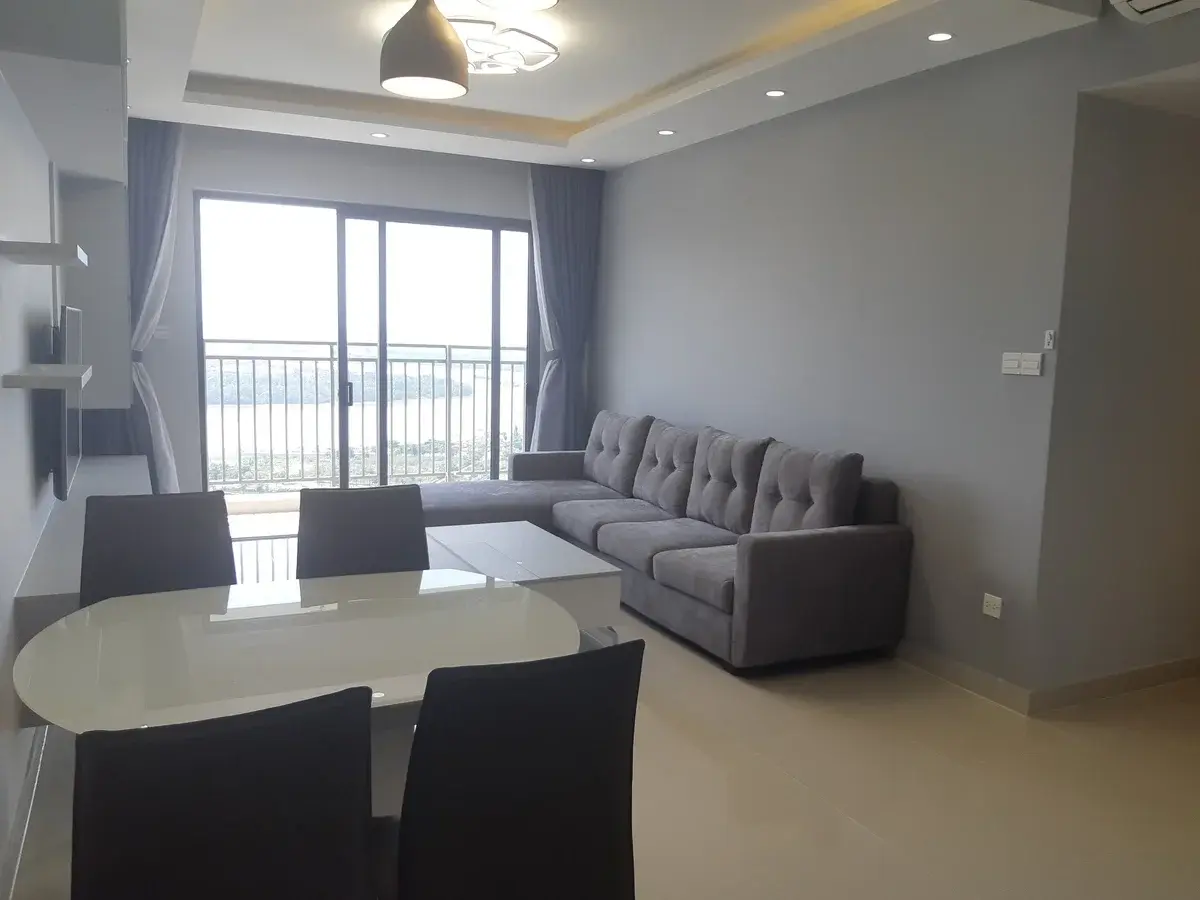 Cho thuê 3 phòng ngủ giá hợp lý 19 triệu bao phí 96m2 đầy đủ nội thất