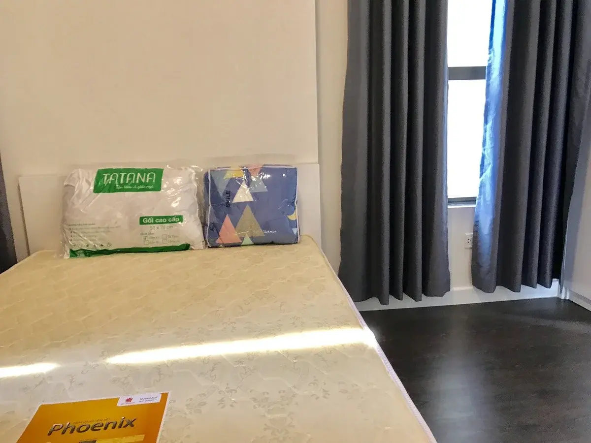 Chuyển nhượng căn 3pn giá 6,6 tỷ nội thất đầy đủ tầng cao view sông mát mẻ