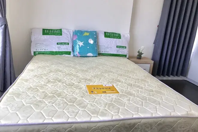 Chuyển nhượng căn 3pn giá 6,6 tỷ nội thất đầy đủ tầng cao view sông mát mẻ