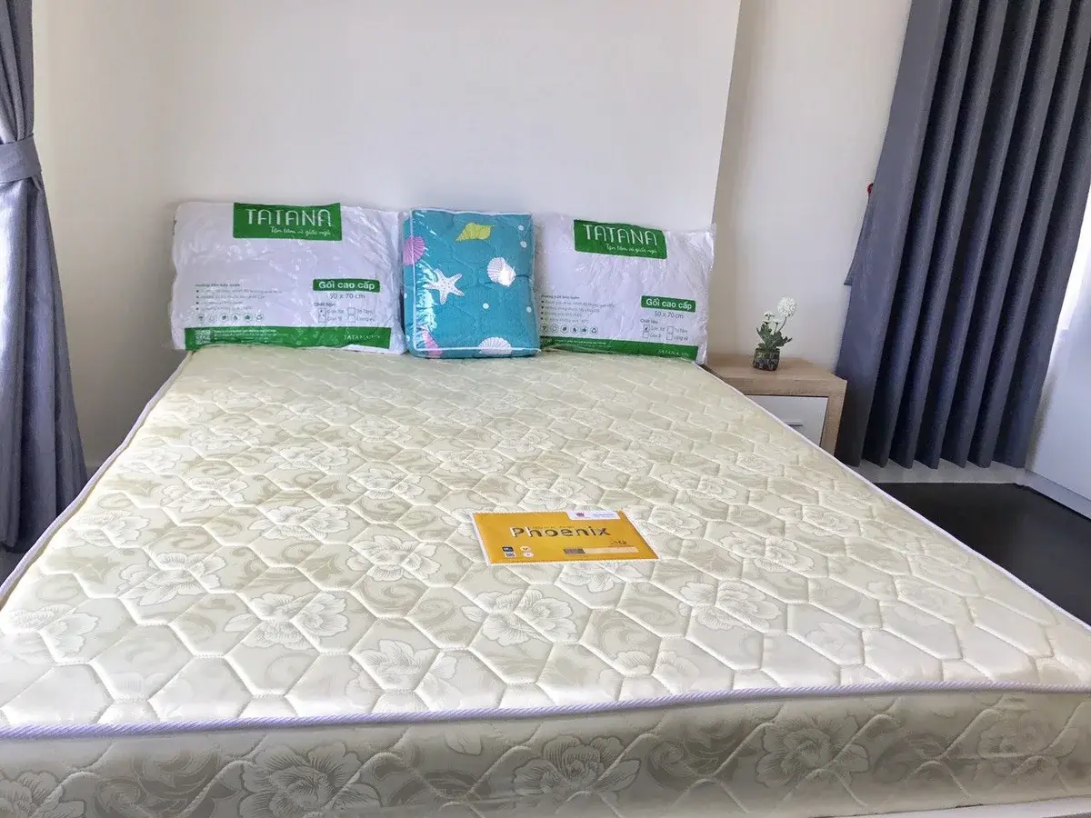 Chuyển nhượng căn 3pn giá 6,6 tỷ nội thất đầy đủ tầng cao view sông mát mẻ