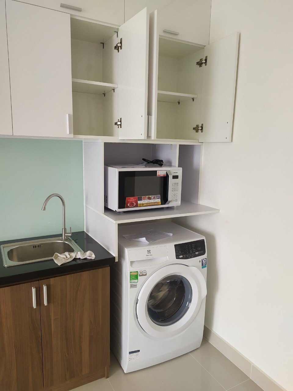 Cho thuê studio 31m2 nhà đẹp 10.5 triệu nội thất đầy đủ The Sun Avenue