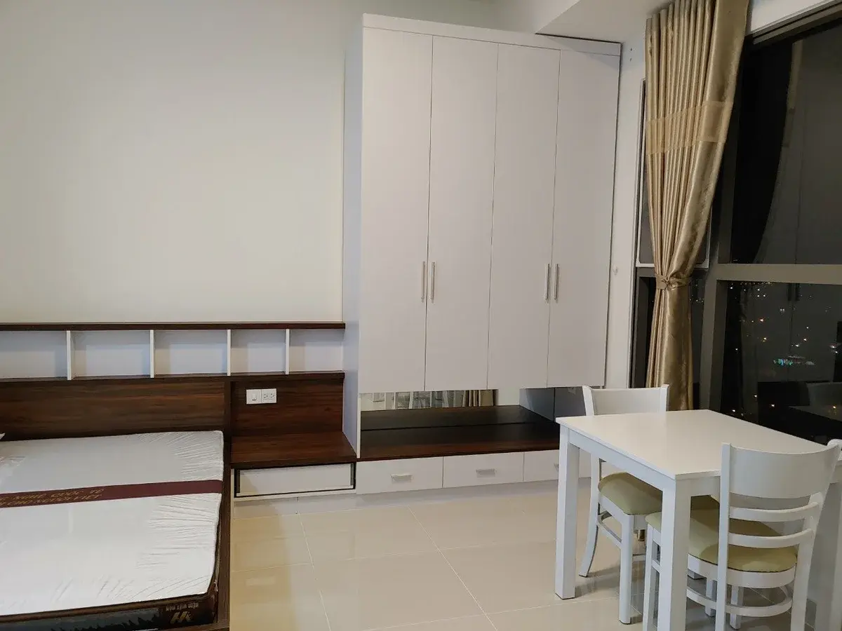 Tìm gia chủ mới cho studio 31m2 giá bán 1,9 tỷ nội thất đầy đủ