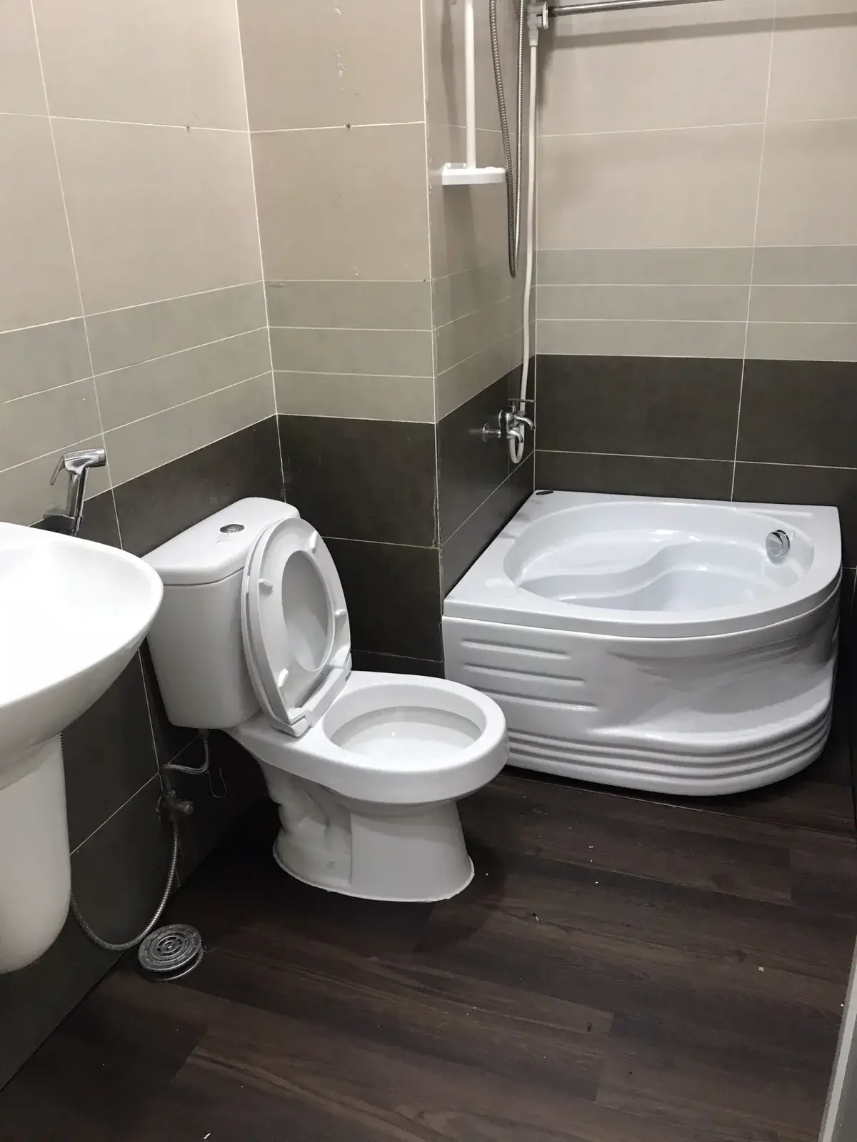 Tìm gia chủ mới cho em studio siêu đẹp giá 2 tỷ 34m2 nội thất decor tone trắng