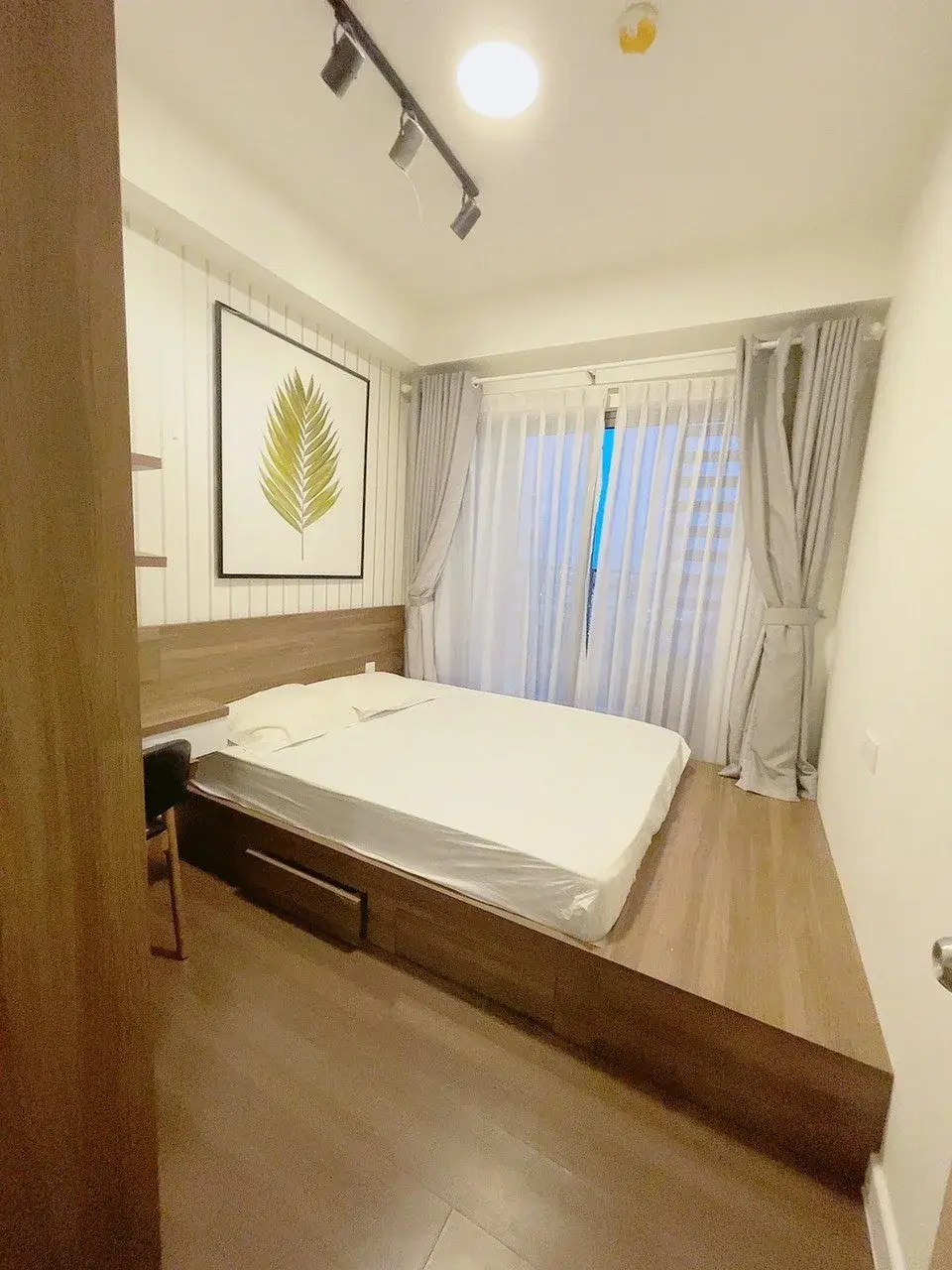 Chuyển nhượng căn hộ 2 phòng ngủ The Sun Avenue 5,4 tỷ bao hết 75m2